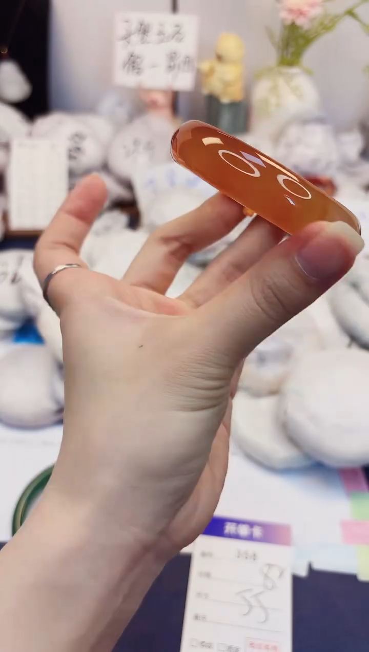 【闪购商品】石英质玉手镯未镶嵌358-玛瑙-圈口55