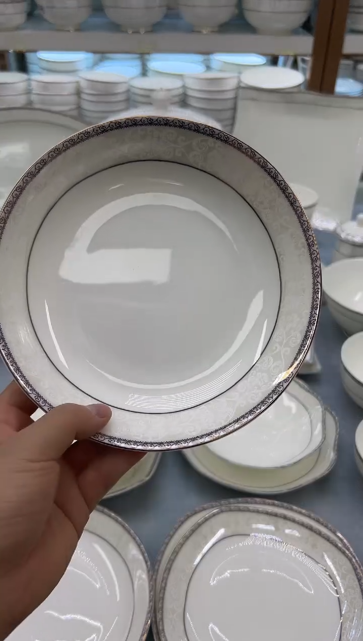 骨瓷玲珑7.5饭4个