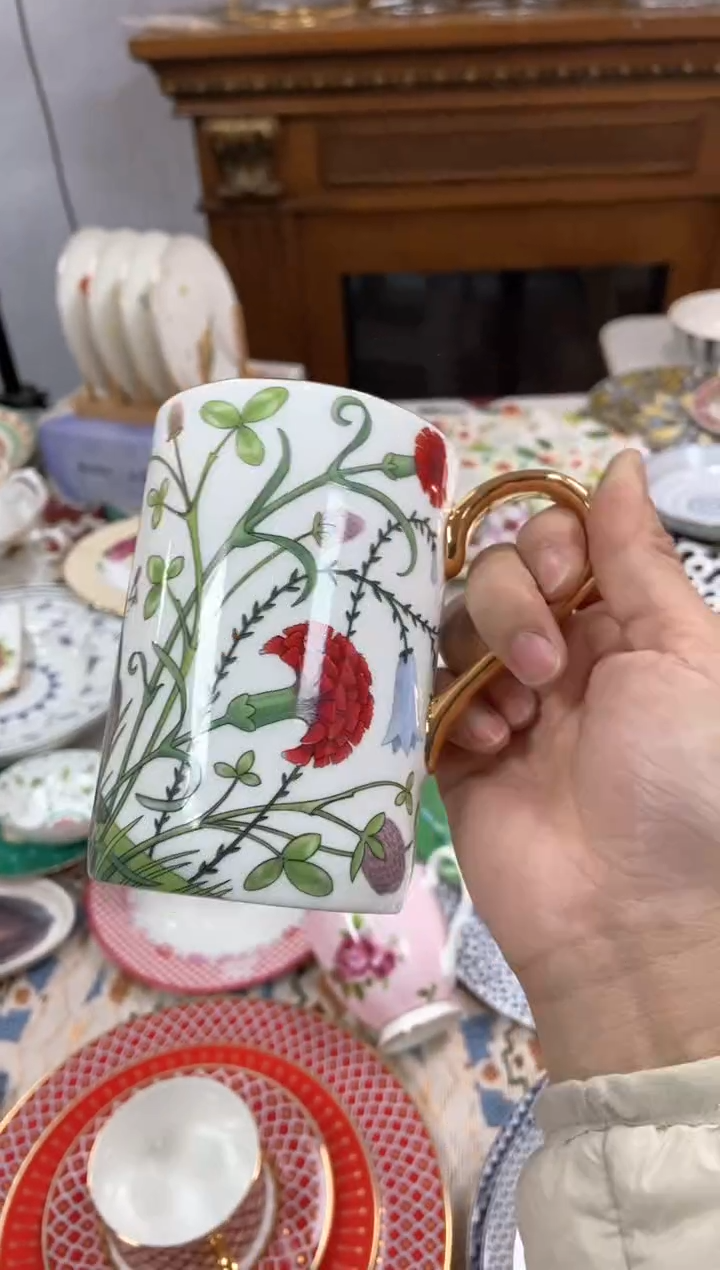 【闪购商品】瓷片陶瓷原单CC803餐具1个