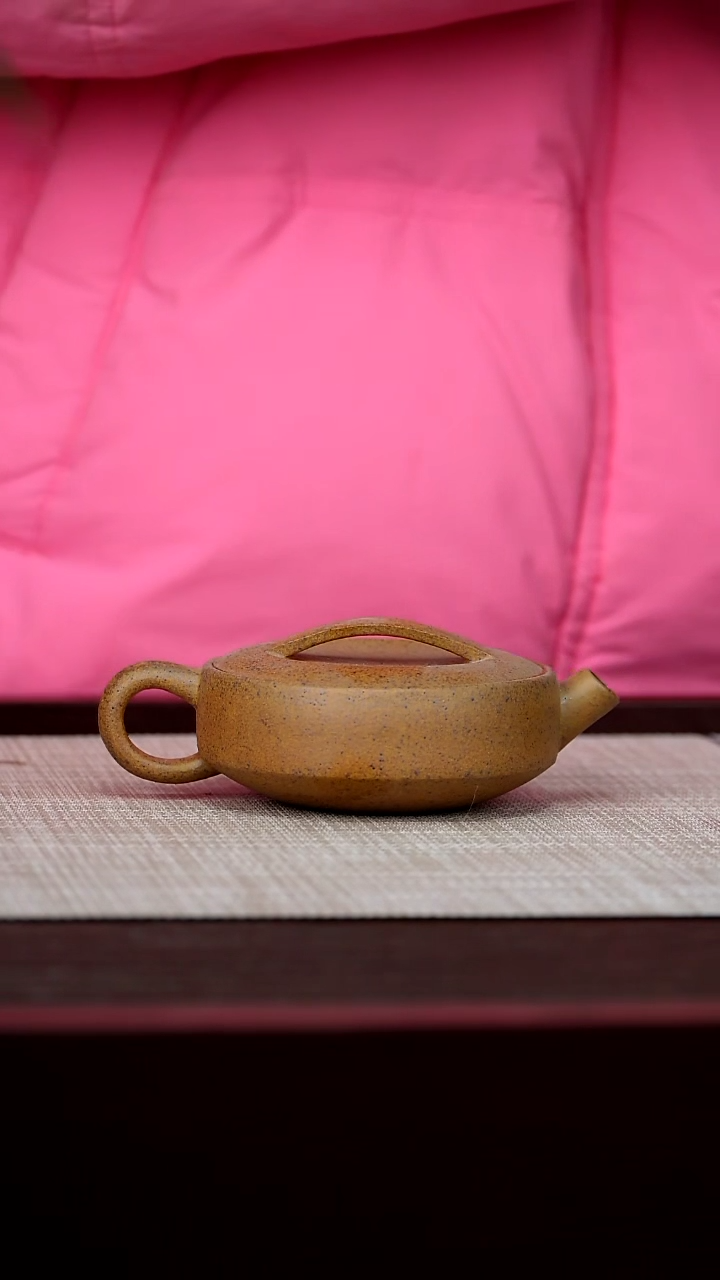 【闪购商品】宜兴原矿紫砂茶壶80C