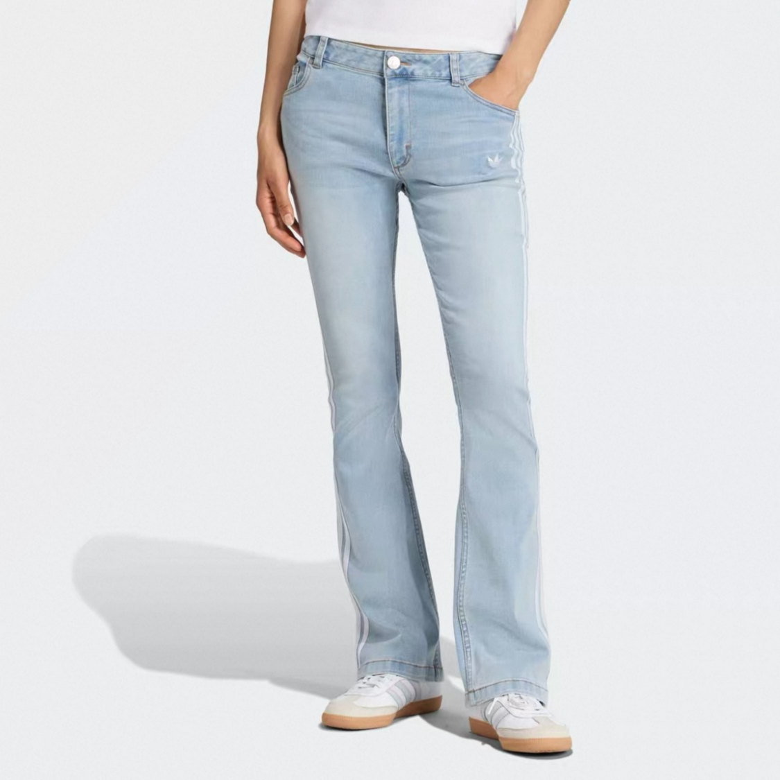 adidas/阿迪达斯女子【商场同款】牛仔修身显瘦运动喇叭裤KE9801