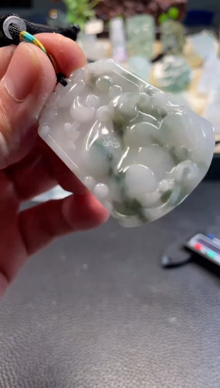 颈饰未镶嵌翡翠12/12/105