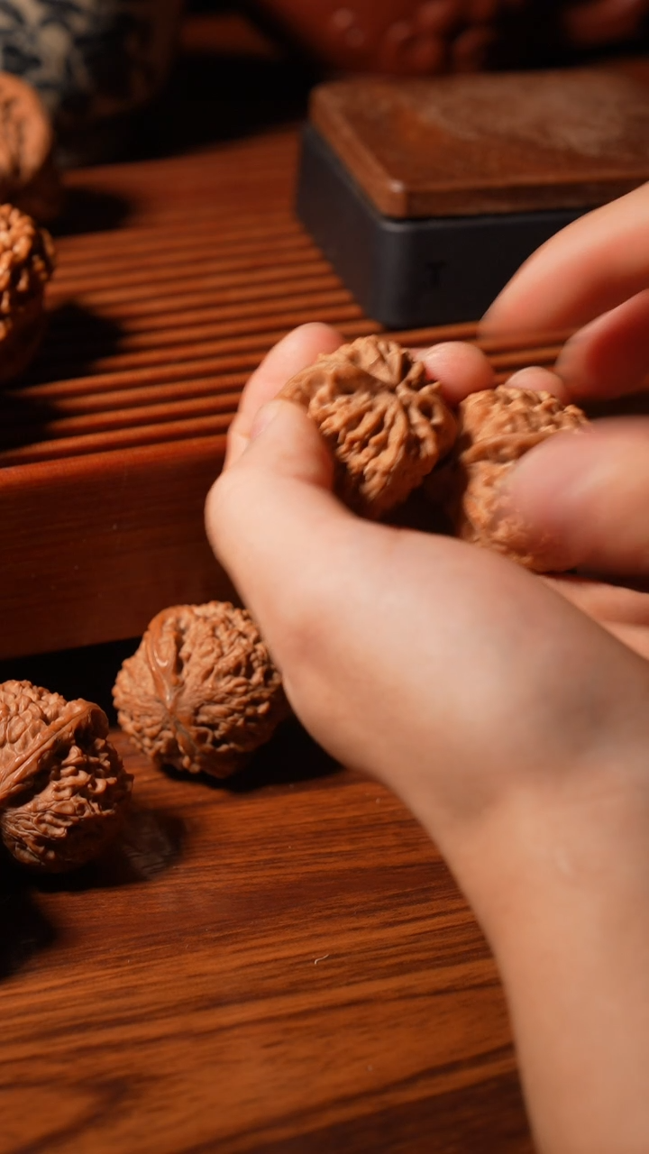 核桃三角锤33。。。。。。