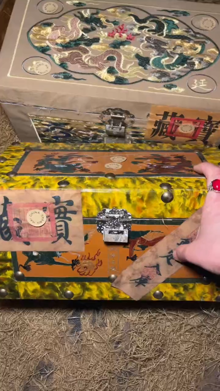 木摆件高端精美开黄漆器龙盒子一件链接