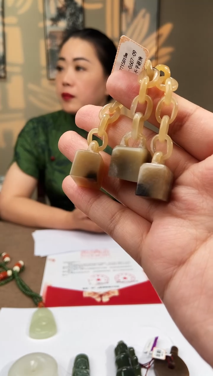 定制和田玉多样性拍一发一08098