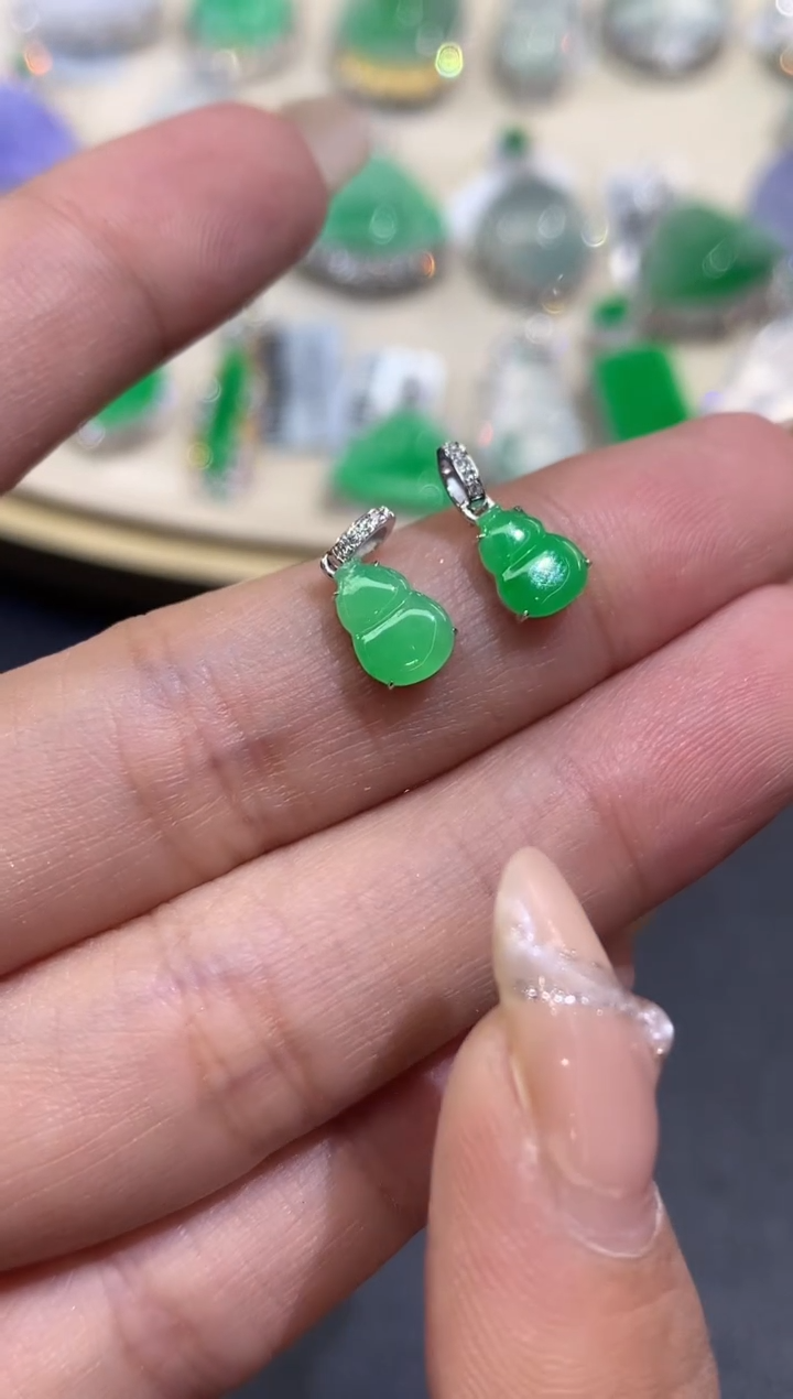 吊坠(不含链)18K金镶嵌翡翠A299|多样性发货一件|780