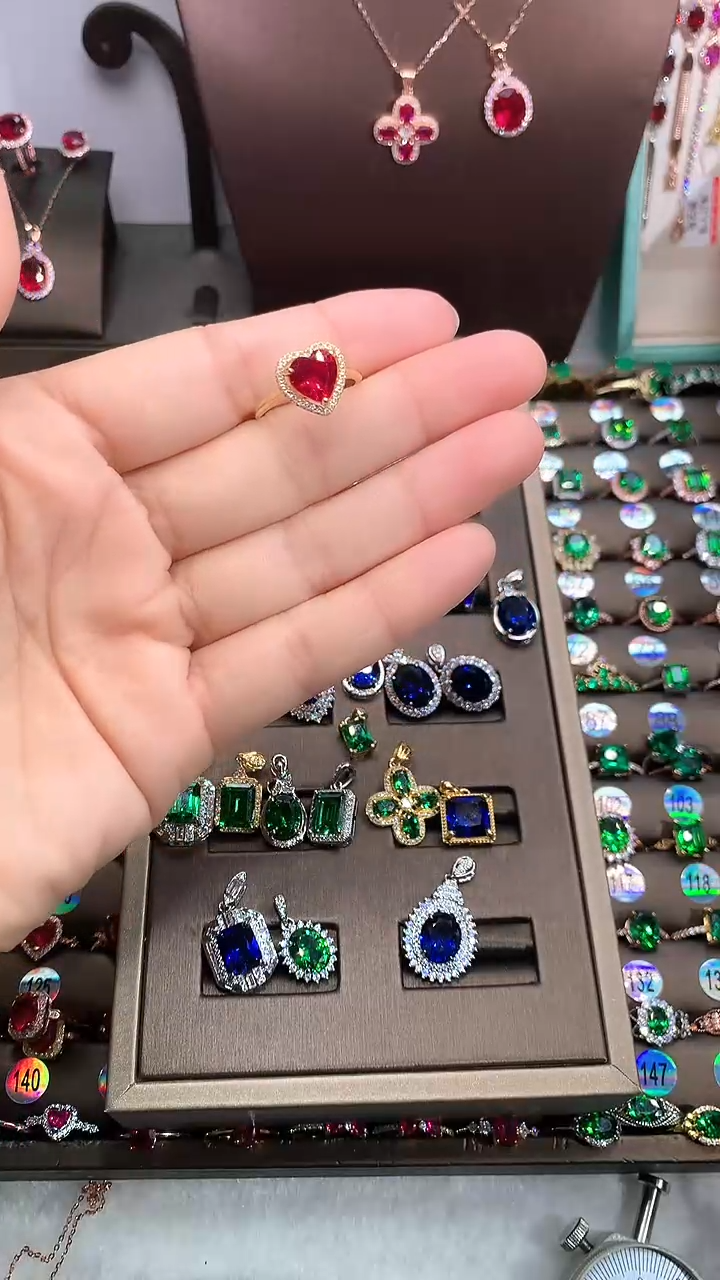 【闪购商品】红宝石戒指银S925镶嵌金色