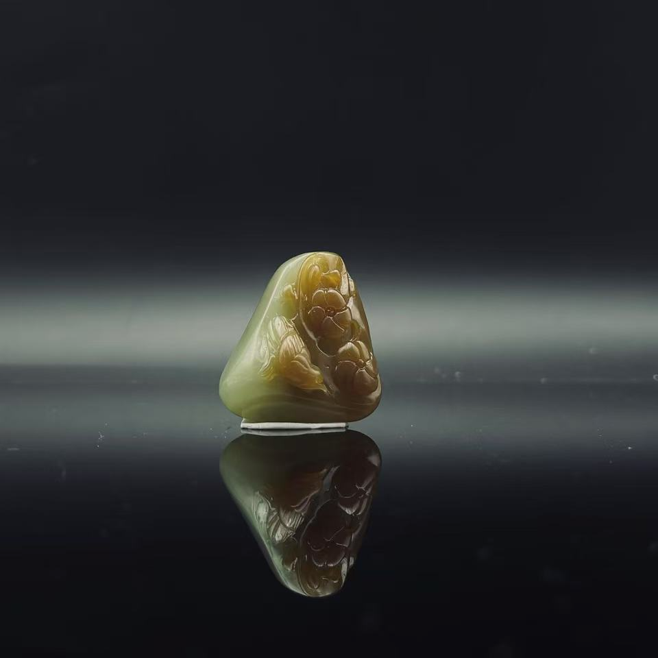 和田玉且末带糖喜上眉梢 2159