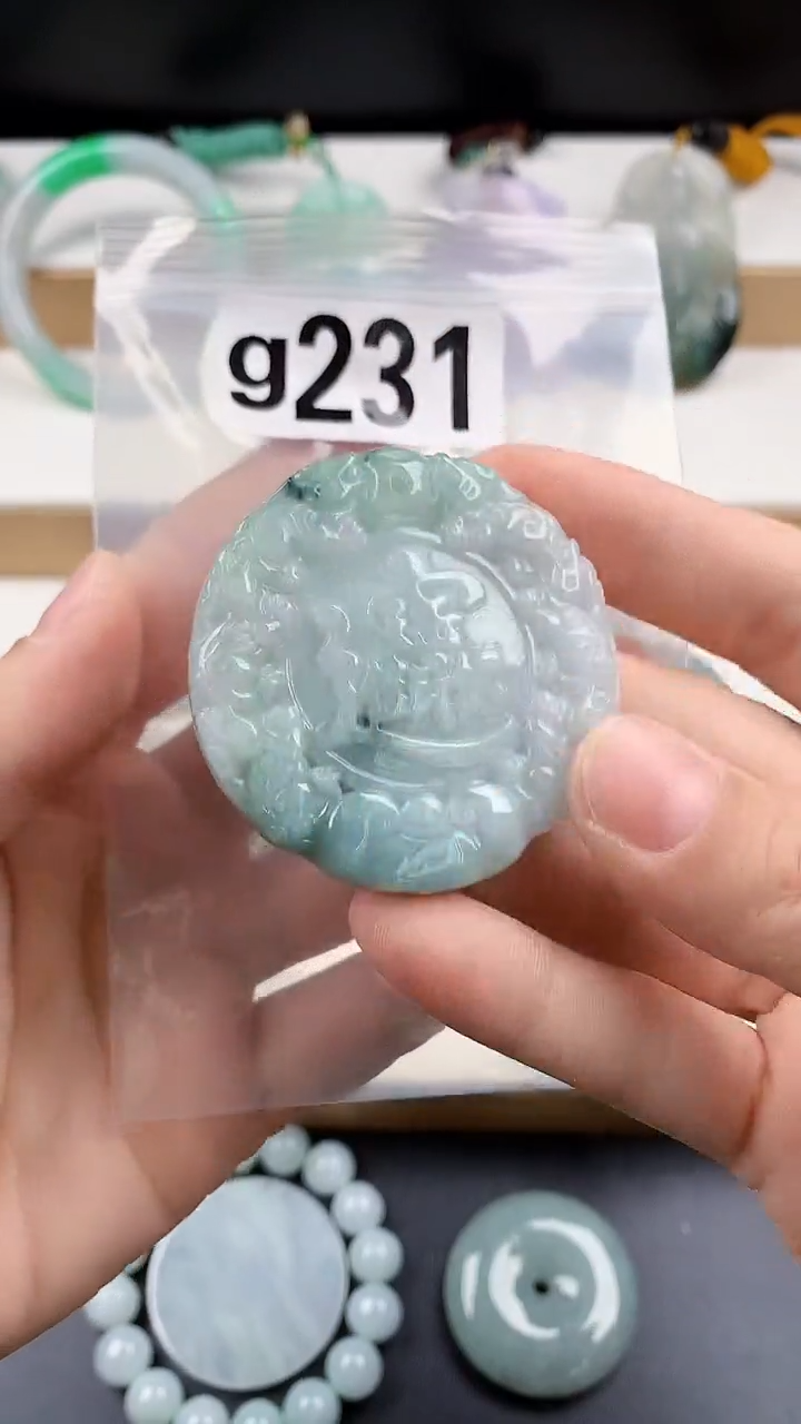 颈饰未镶嵌翡翠天然翡翠吊坠挂件