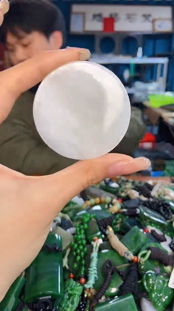 未镶嵌和田玉挂件1