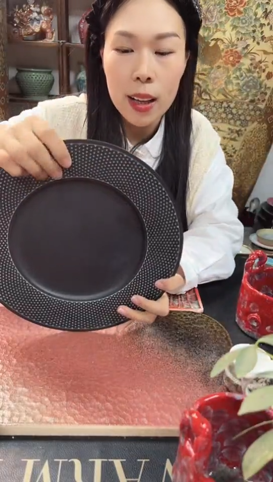 【闪购商品】瓷片6757578685675两76575