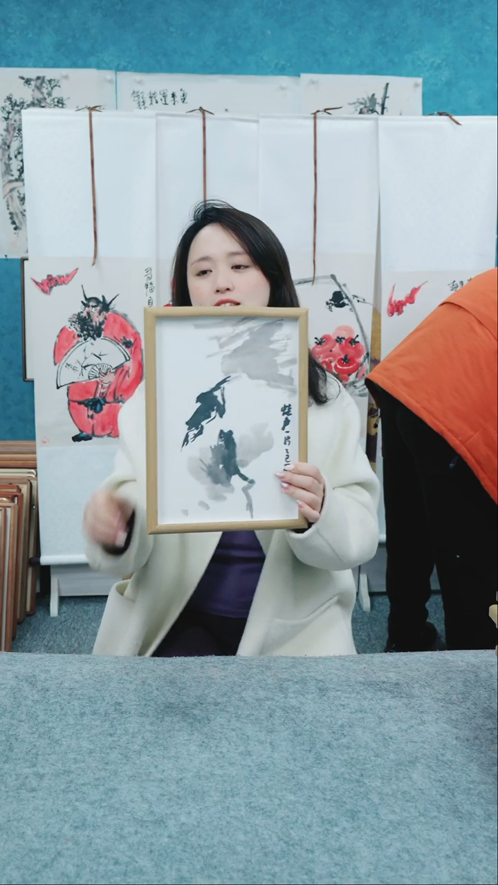 【闪购商品】国画10寸本土老师木质摆台 