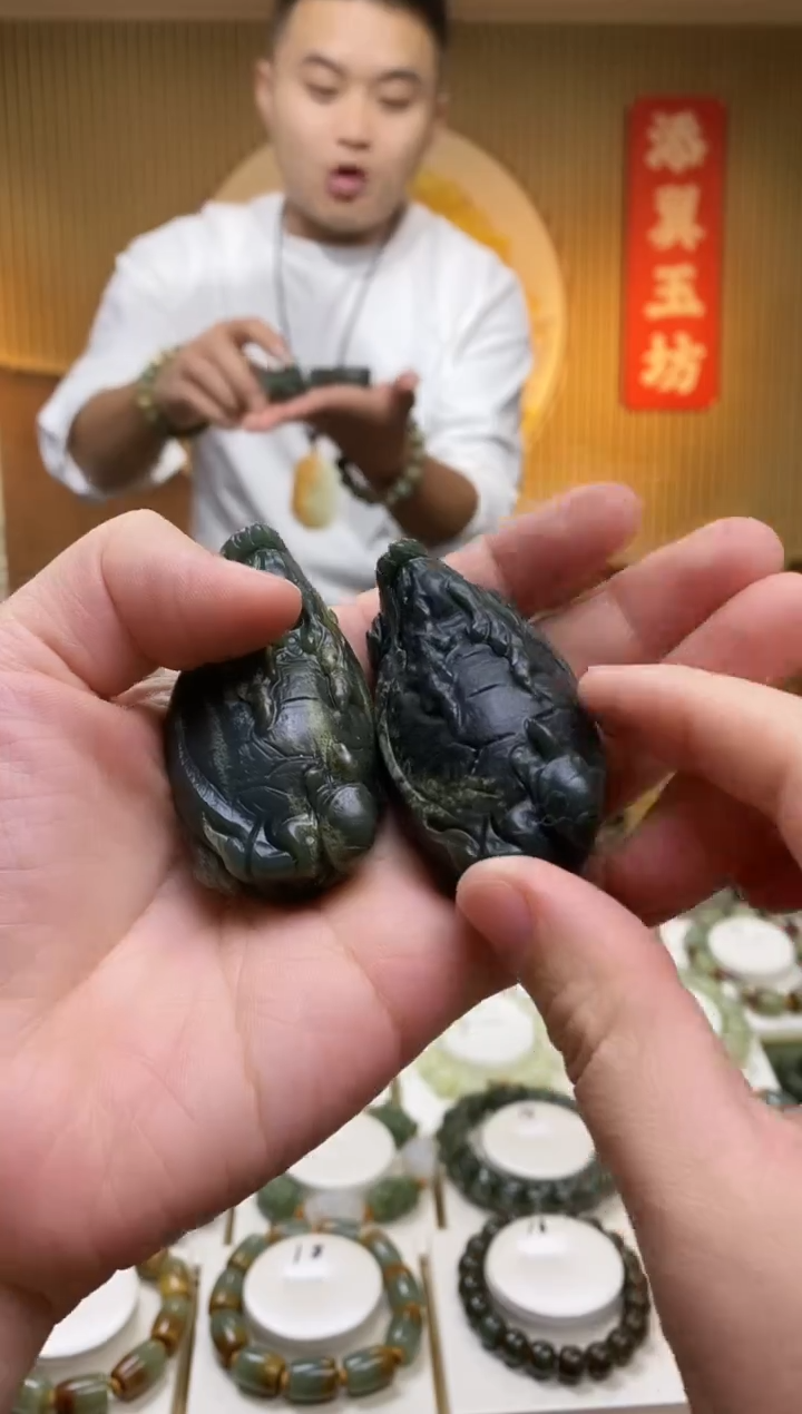 【闪购商品】岫岩河磨玉（透闪石质玉）手把未镶嵌多样性随机发一