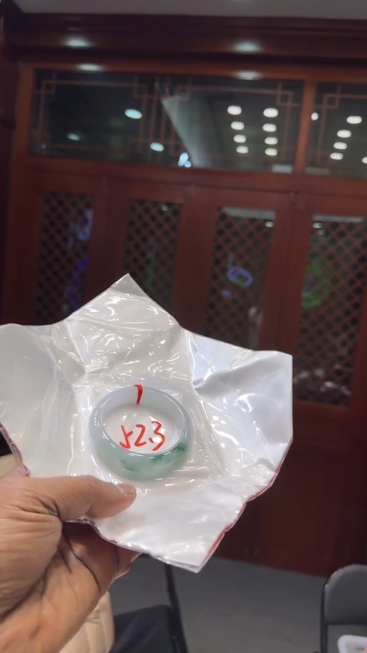 【闪购商品】翡翠手镯未镶嵌手镯