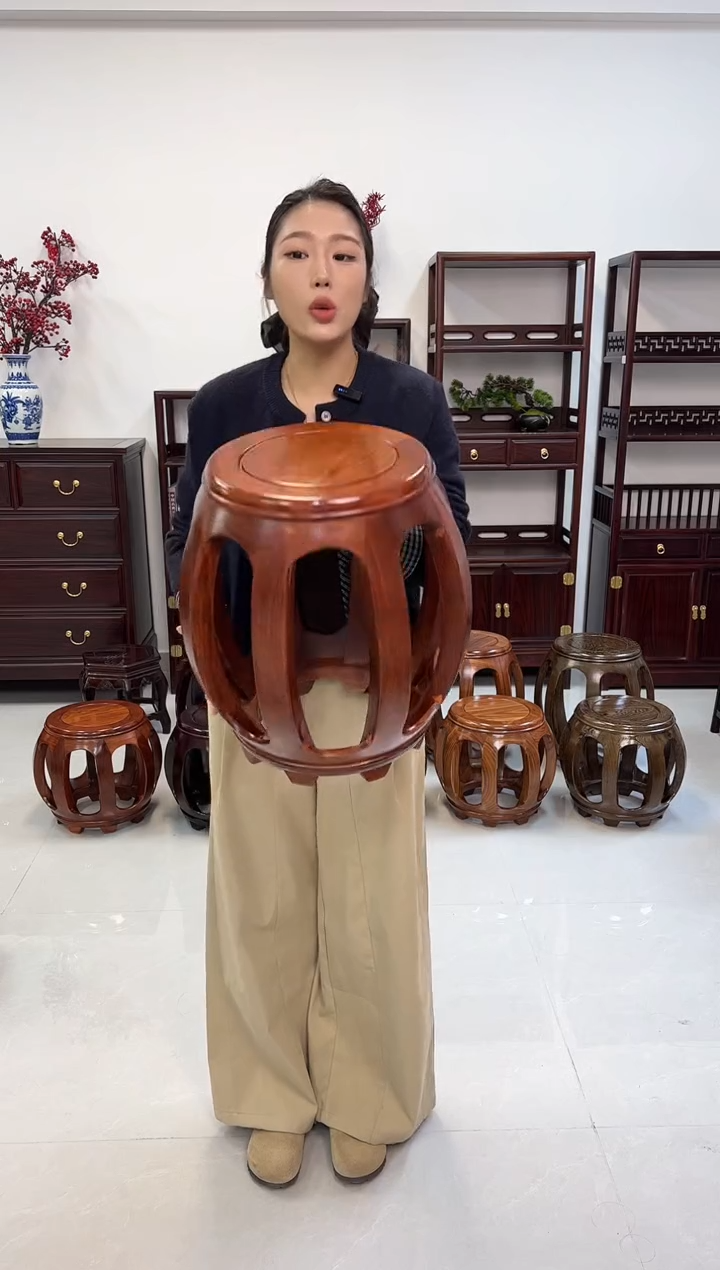 花梨木类家具2张亚花梨大号花梨色鼓凳