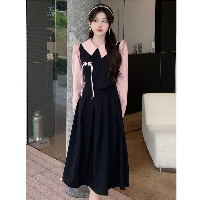 大码女装胖mm赫本风显瘦连衣裙春秋季气质高级感polo领遮肚小黑裙