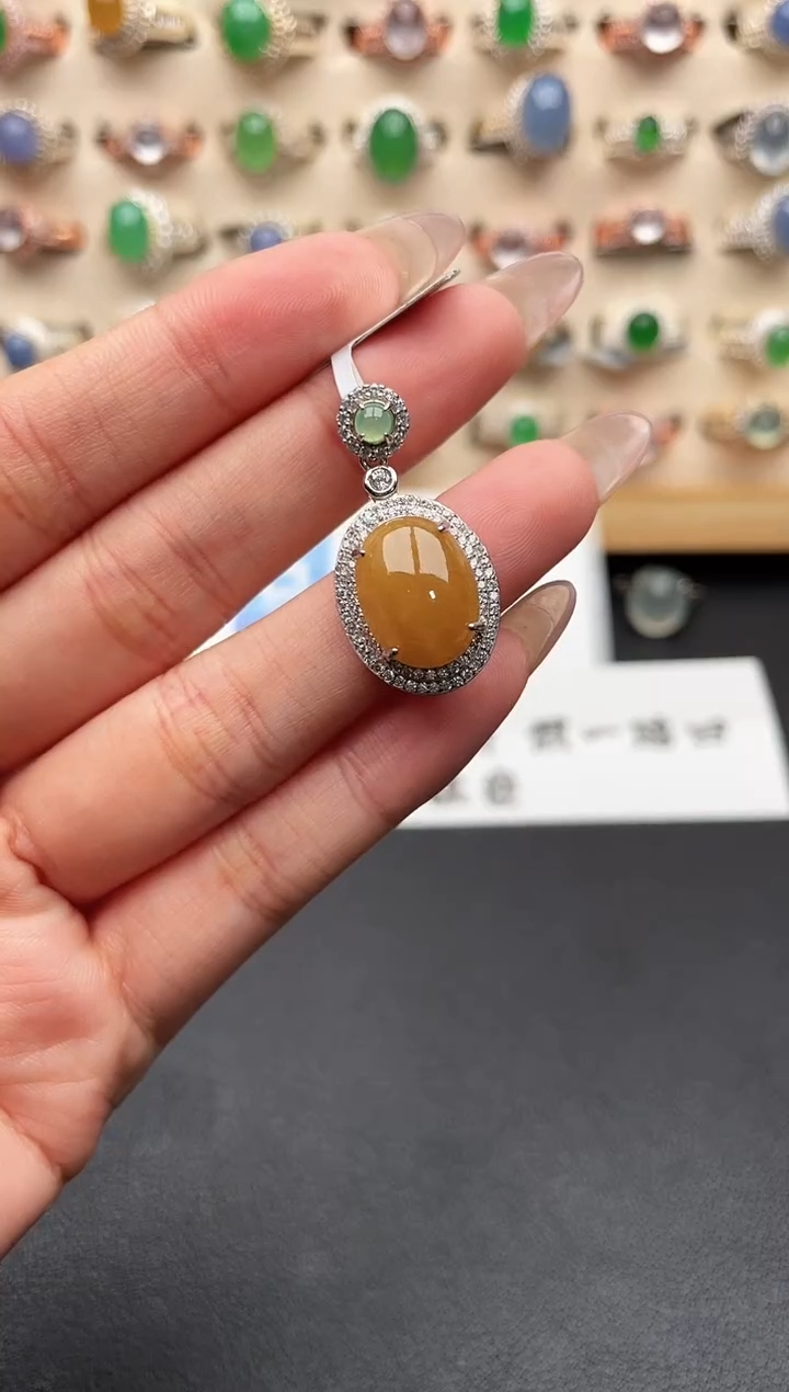 未镶嵌戒指翡翠一物一证一礼盒