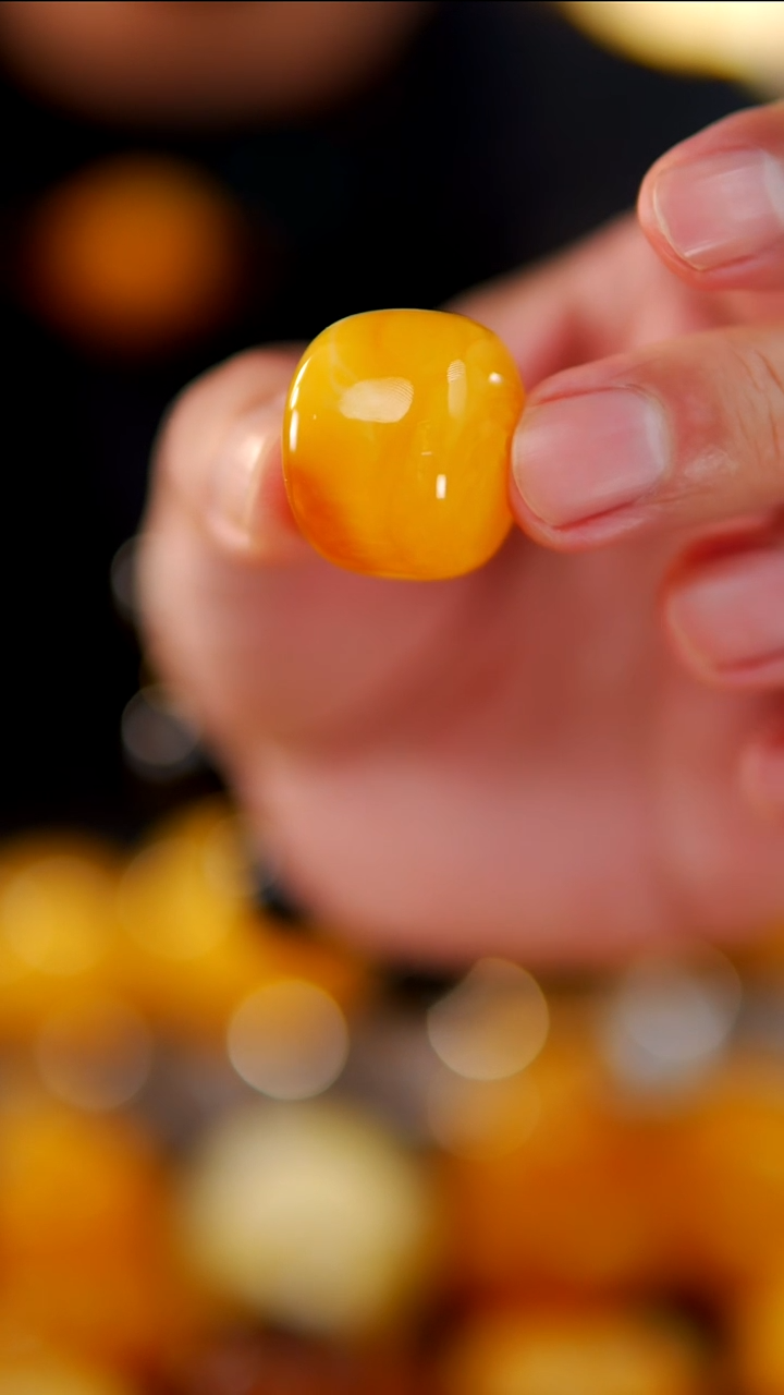 裸石琥珀未镶嵌焦皮料鼓珠10