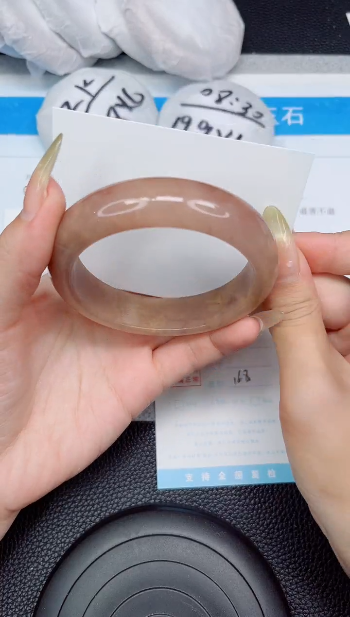 石英质玉手镯未镶嵌78-62