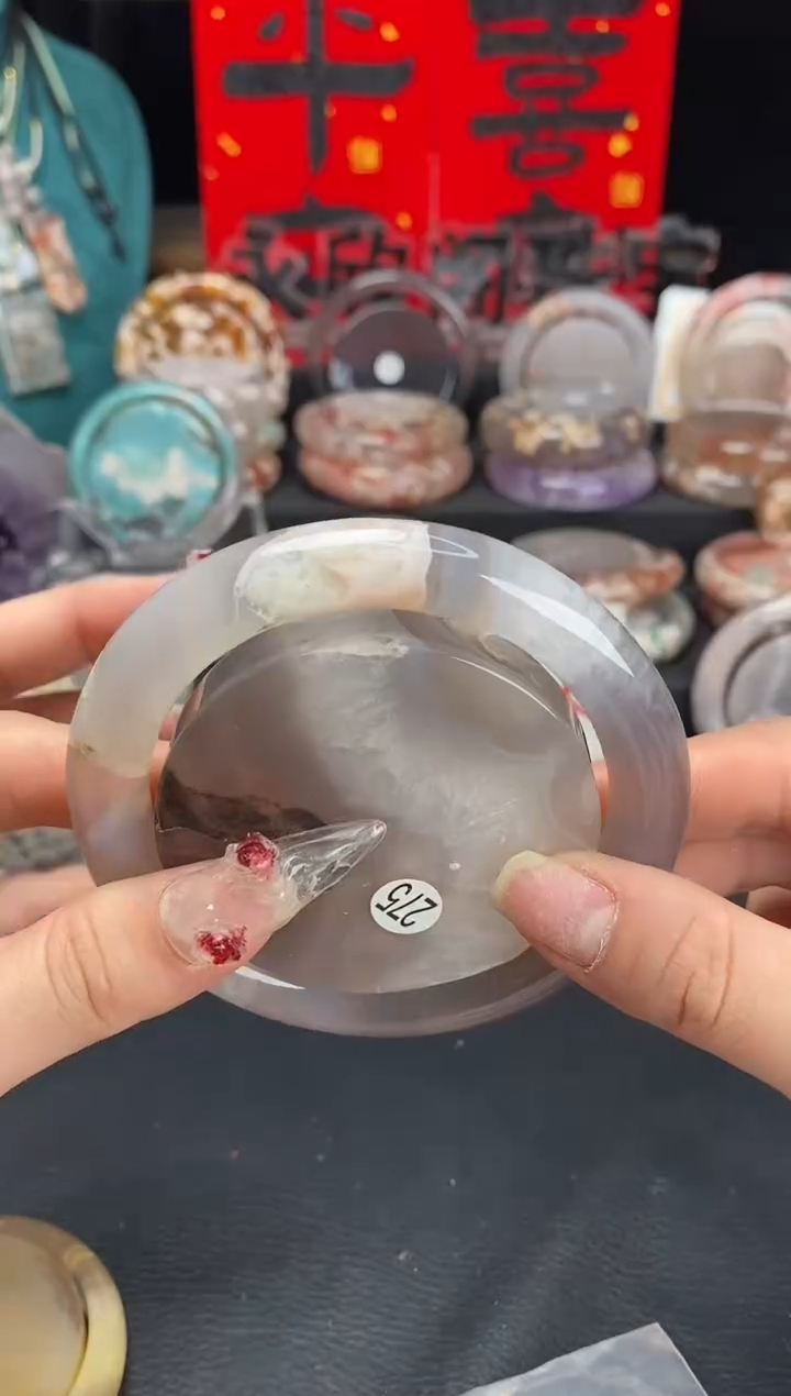 【闪购商品】石英质玉手镯（圆镯）未镶嵌63