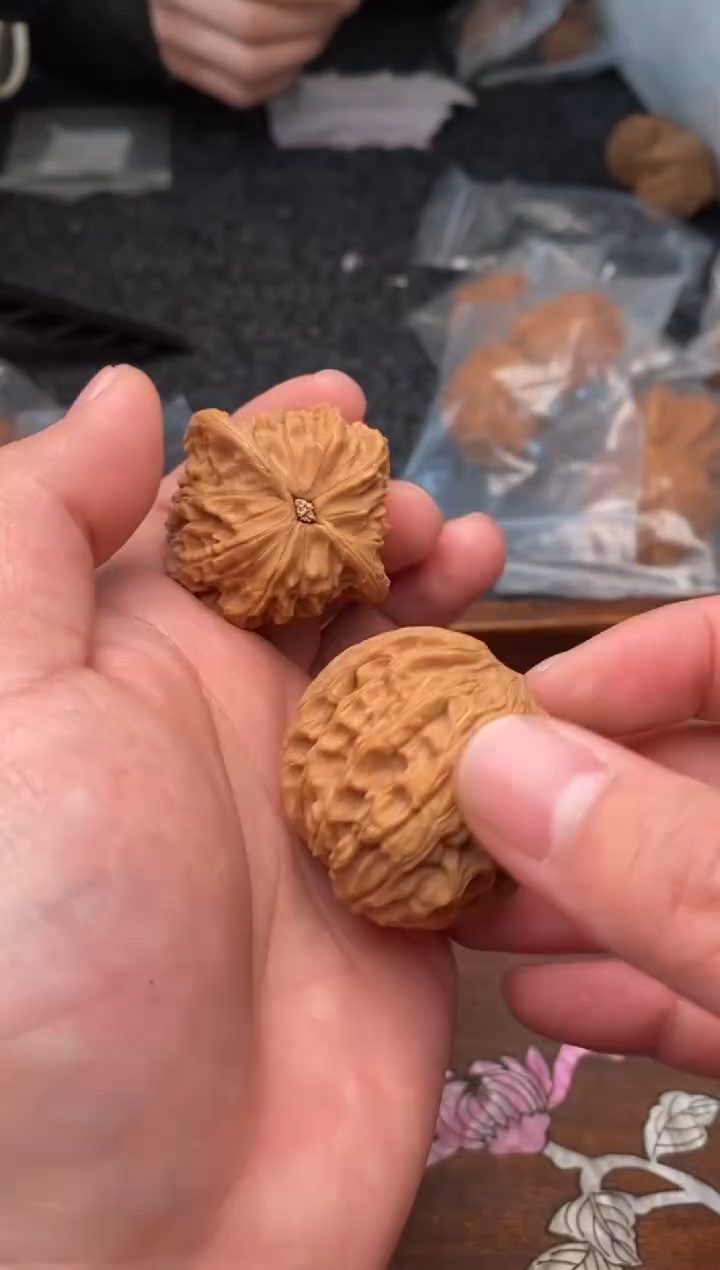 【闪购商品】文玩核桃把件G94号38尺磨盘