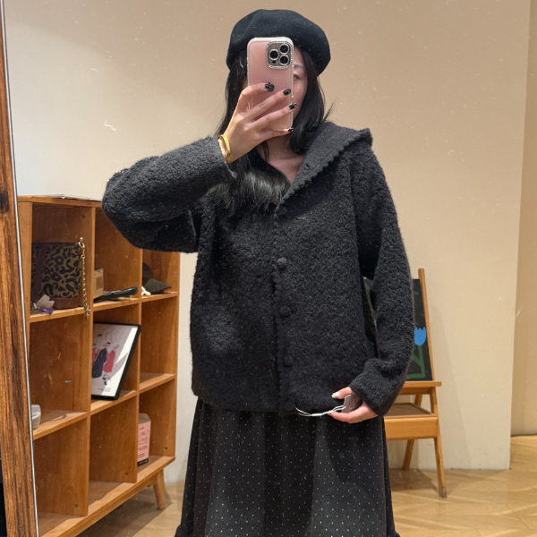 【杭州S姐精品女装】同色扣连帽开衫23043