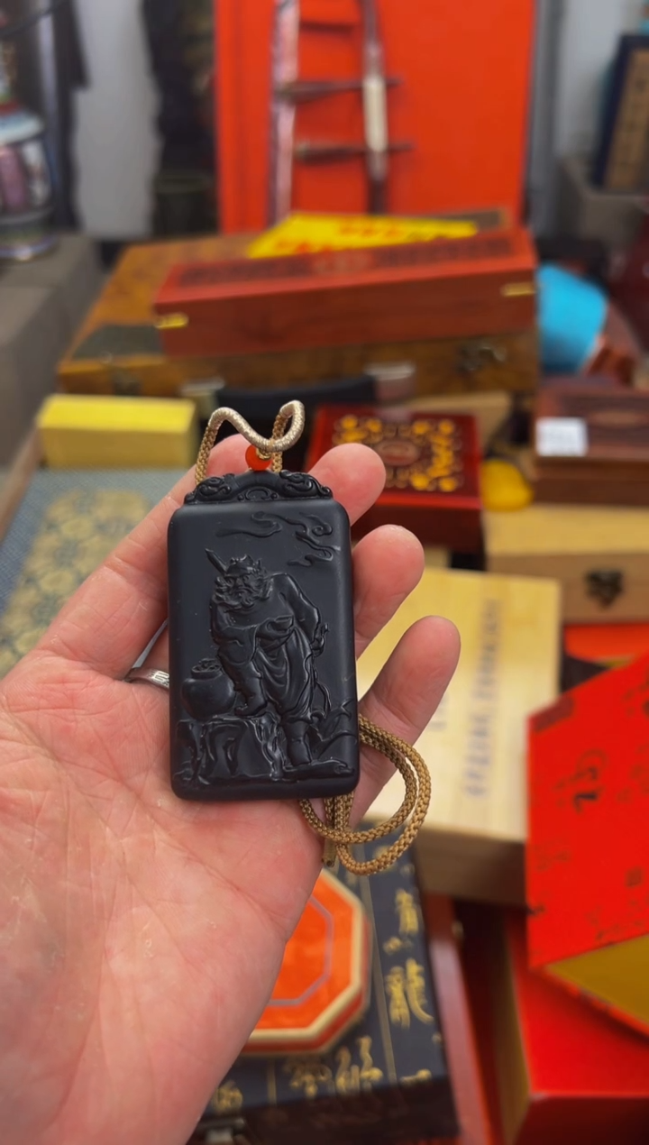 【闪购商品】和田玉（墨玉）1未镶嵌————————————