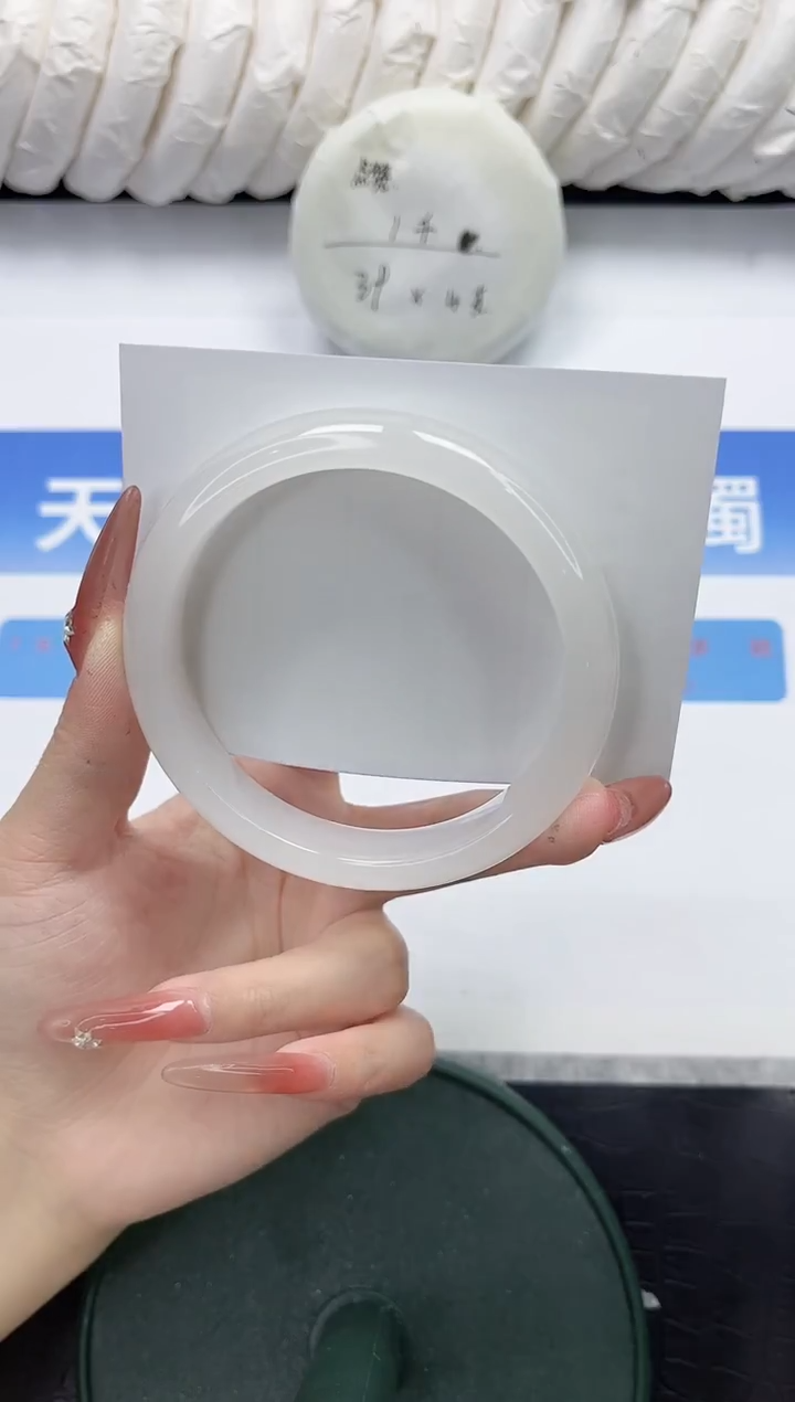 未镶嵌手镯石英质玉36-60