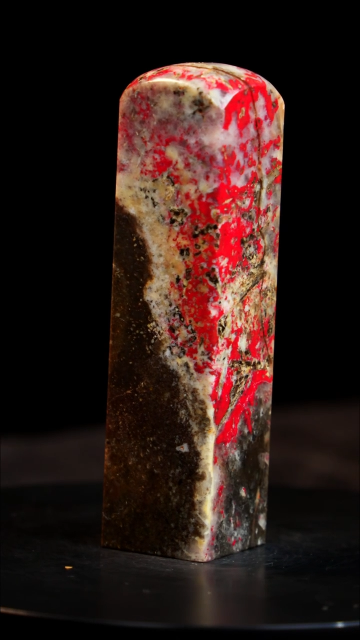 鸡血石大*辉刘关张鸡血石旬阳