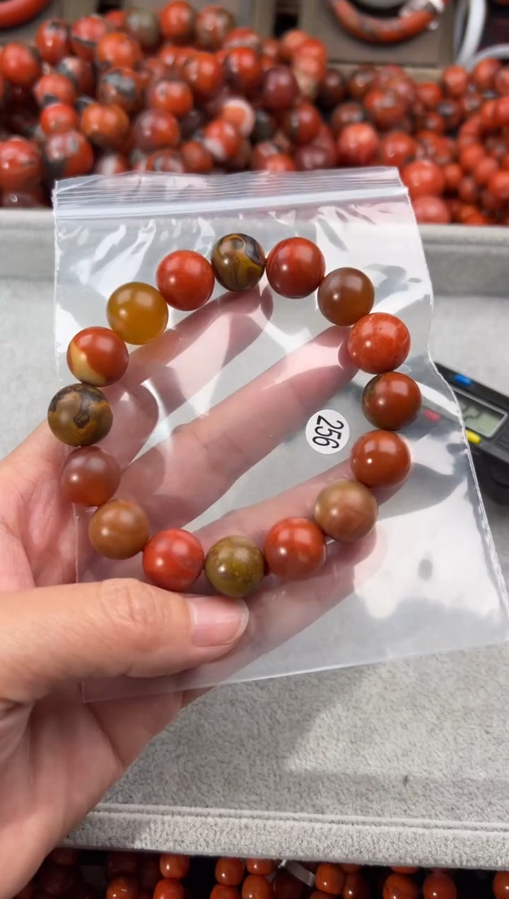 未镶嵌手串南红玛瑙13+