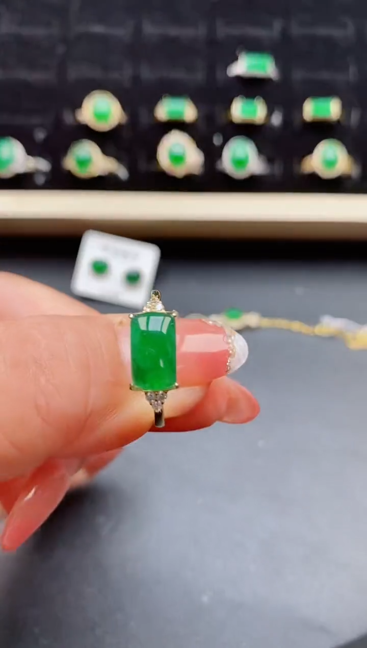 【闪购商品】翡翠戒指银S925镶嵌212121