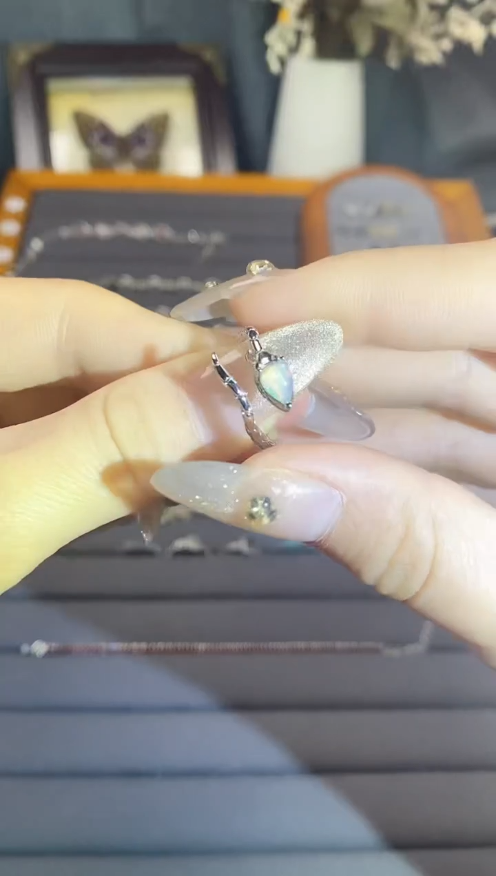 【闪购商品】水晶手链银S925镶嵌A8    