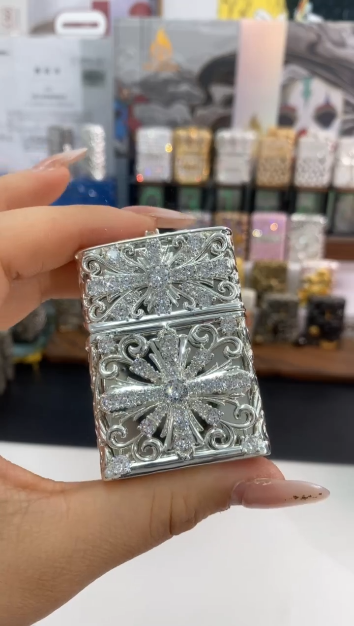 铜ZIPPO满钻克罗心带礼盒一整套