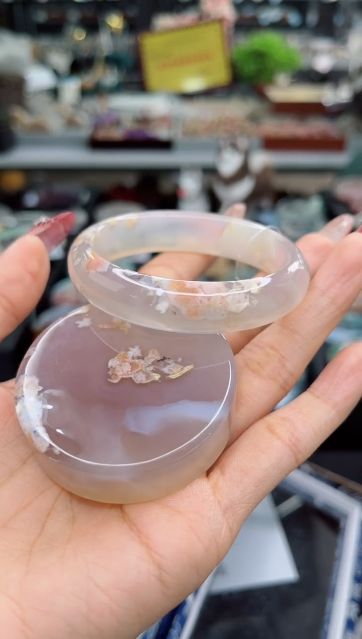 【闪购商品】石英质玉手镯未镶嵌54圈口（赠品镯心）6572036