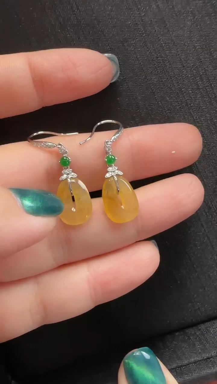 【闪购商品】翡翠耳饰18K金镶嵌福贝1033一对