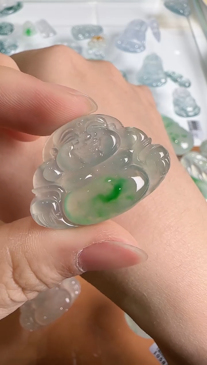 【闪购商品】翡翠吊坠(不含链)未镶嵌··