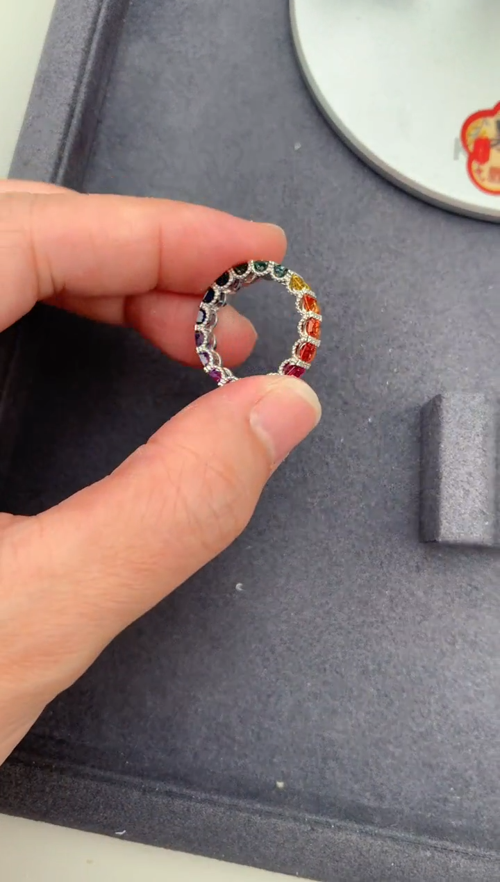 【闪购商品】彩色蓝宝石戒指18K金镶嵌4ct彩蓝宝戒指