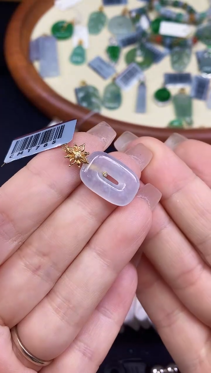 吊坠(不含链)18K金镶嵌翡翠公主扣18K金扣镶嵌@@CMT785