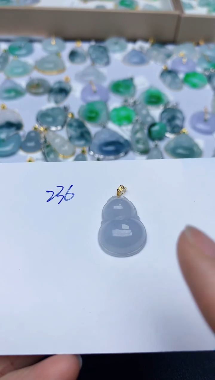 【闪购商品】翡翠颈饰18K金镶嵌天然翡翠A货   