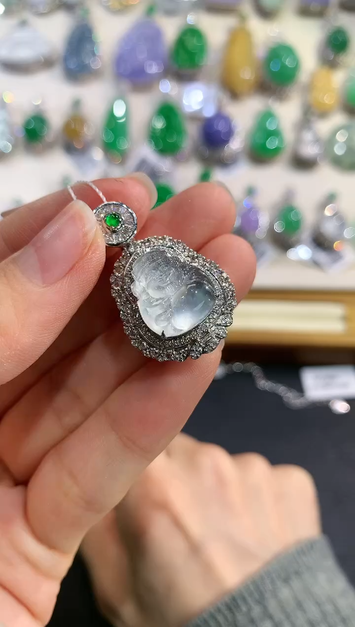 【闪购商品】翡翠吊坠(不含链)18K金镶嵌e32