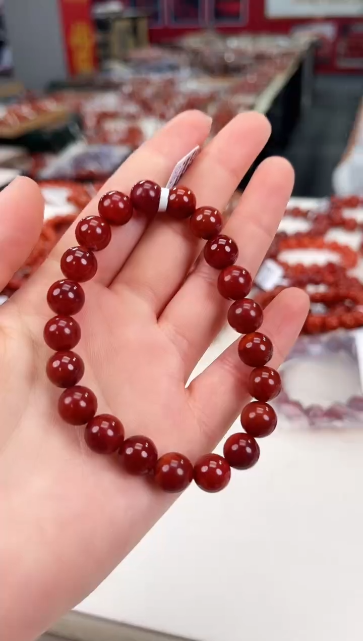 南红玛瑙瓦西手串9+未镶嵌一个/条