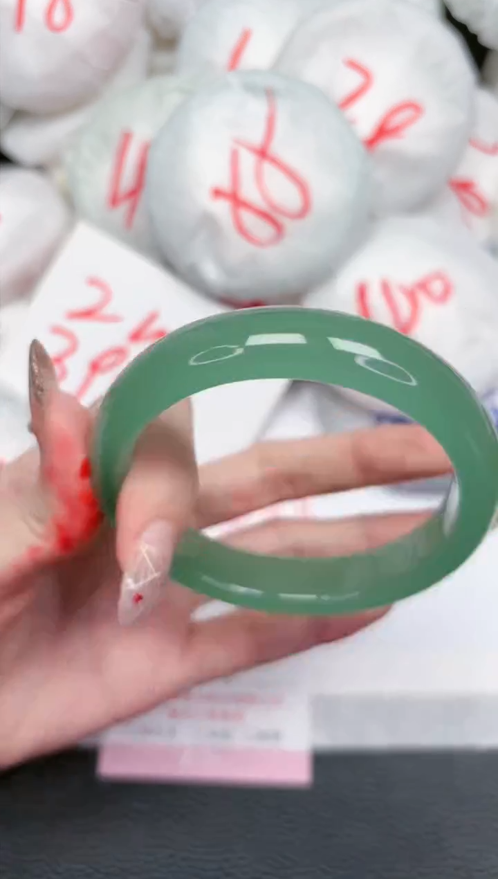 【闪购商品】石英质玉手镯未镶嵌289-59