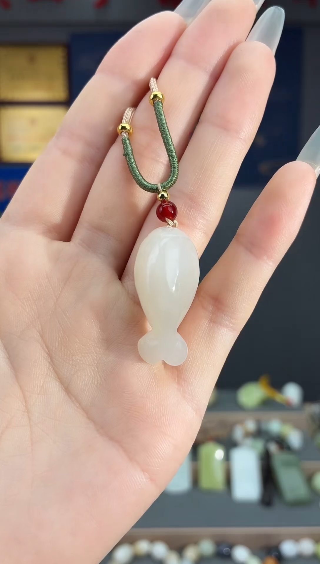 颈饰未镶嵌和田玉1