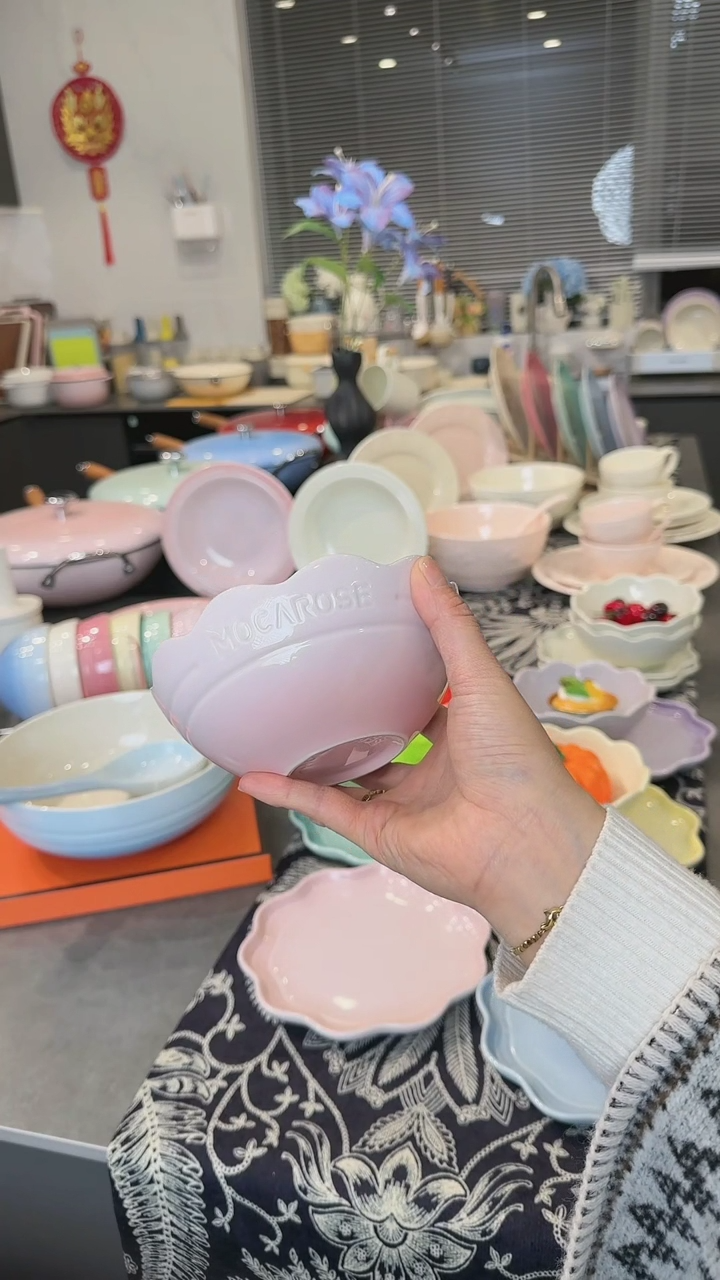 【闪购商品】瓷炻彩花边碗14cm-樱花粉