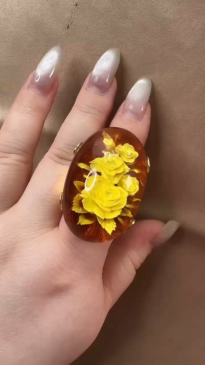 琥珀颈饰未镶嵌戒指