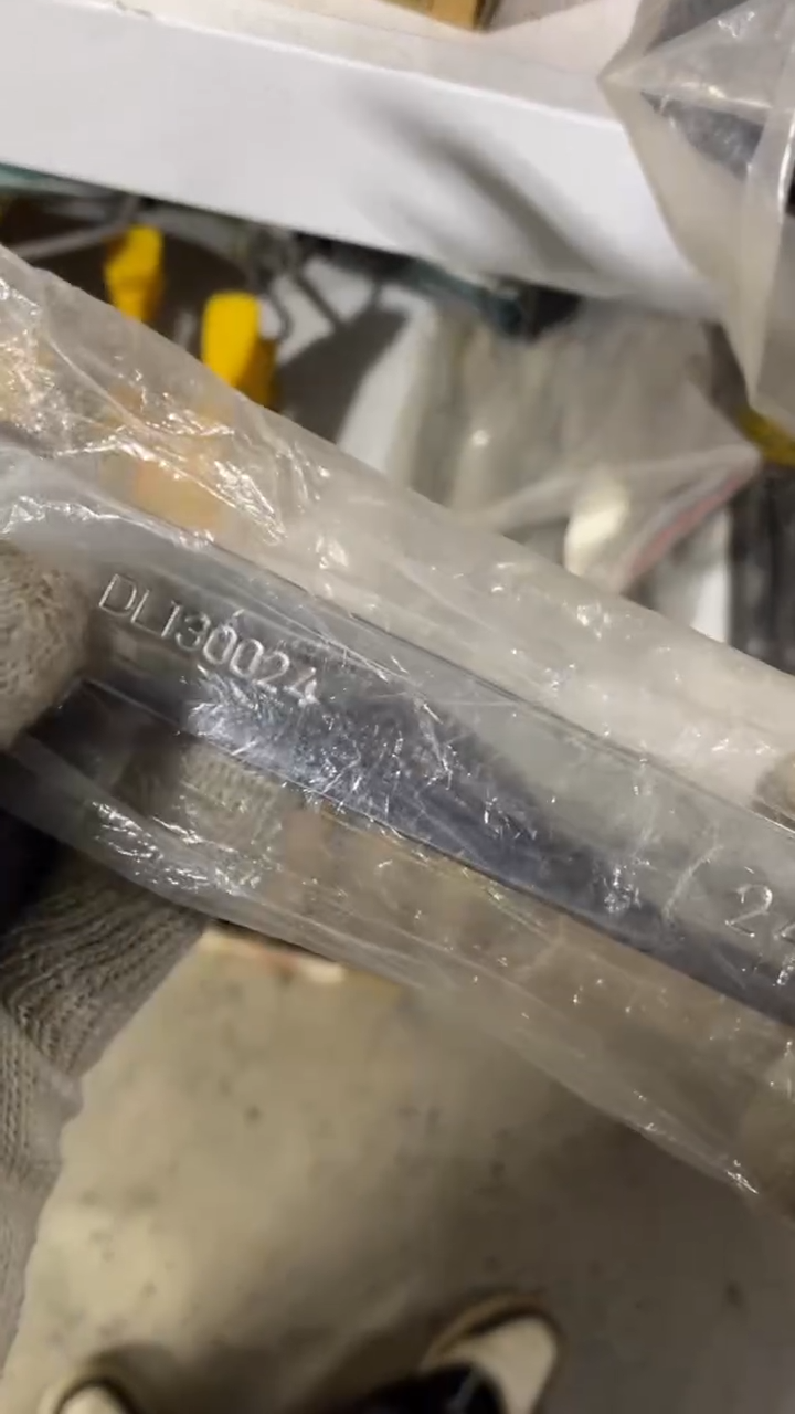 得力工具DL130024镜面两用扳手24mm(银)(把)