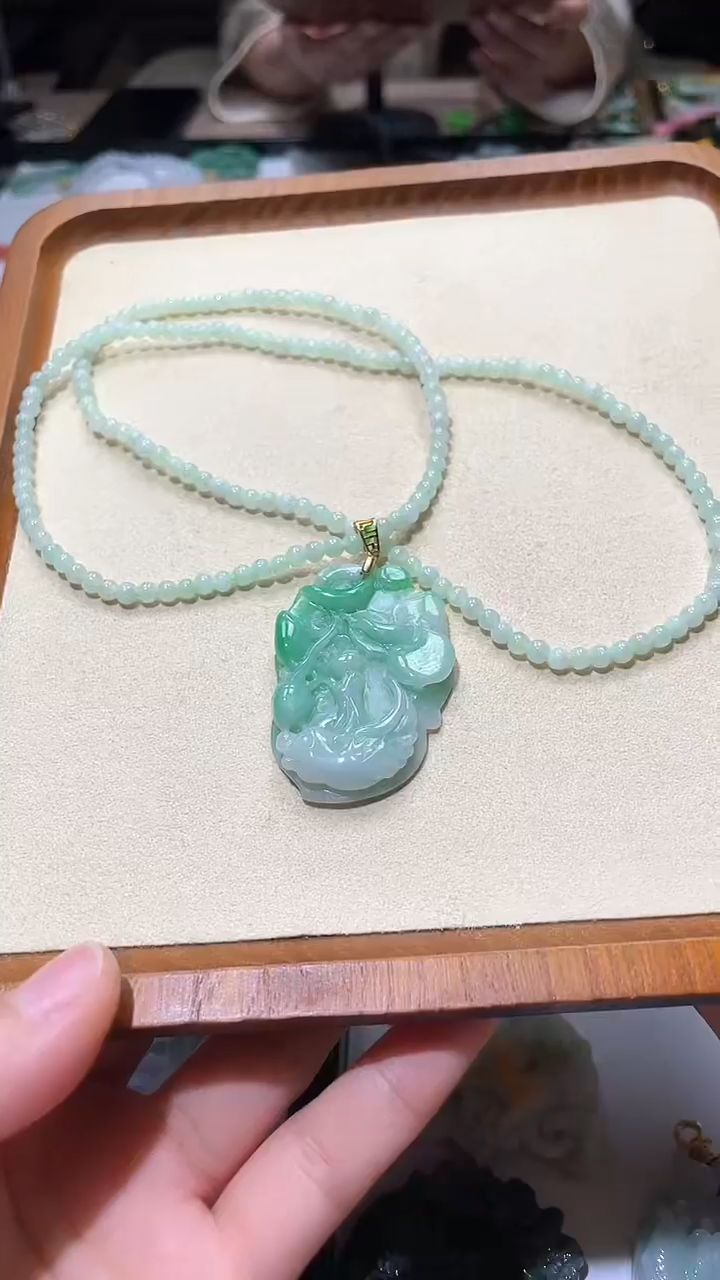 【闪购商品】翡翠颈饰未镶嵌吊坠