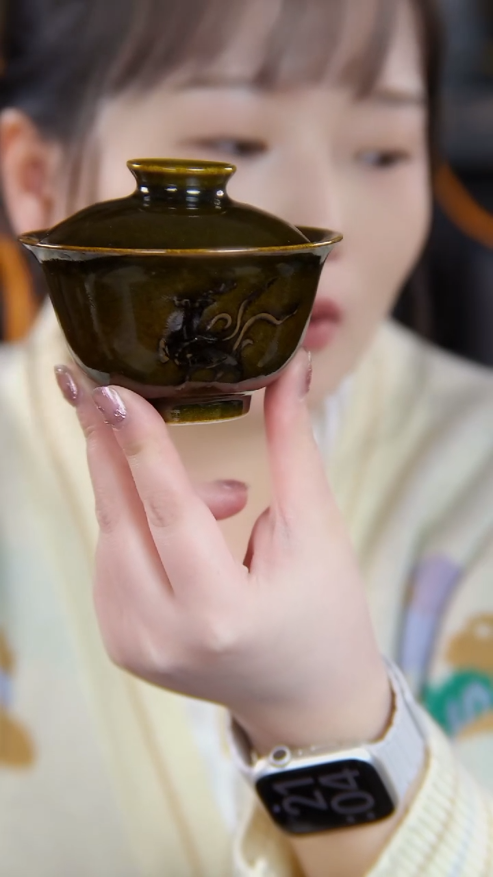 【闪购商品】纯手工堆雕盖碗  俩才