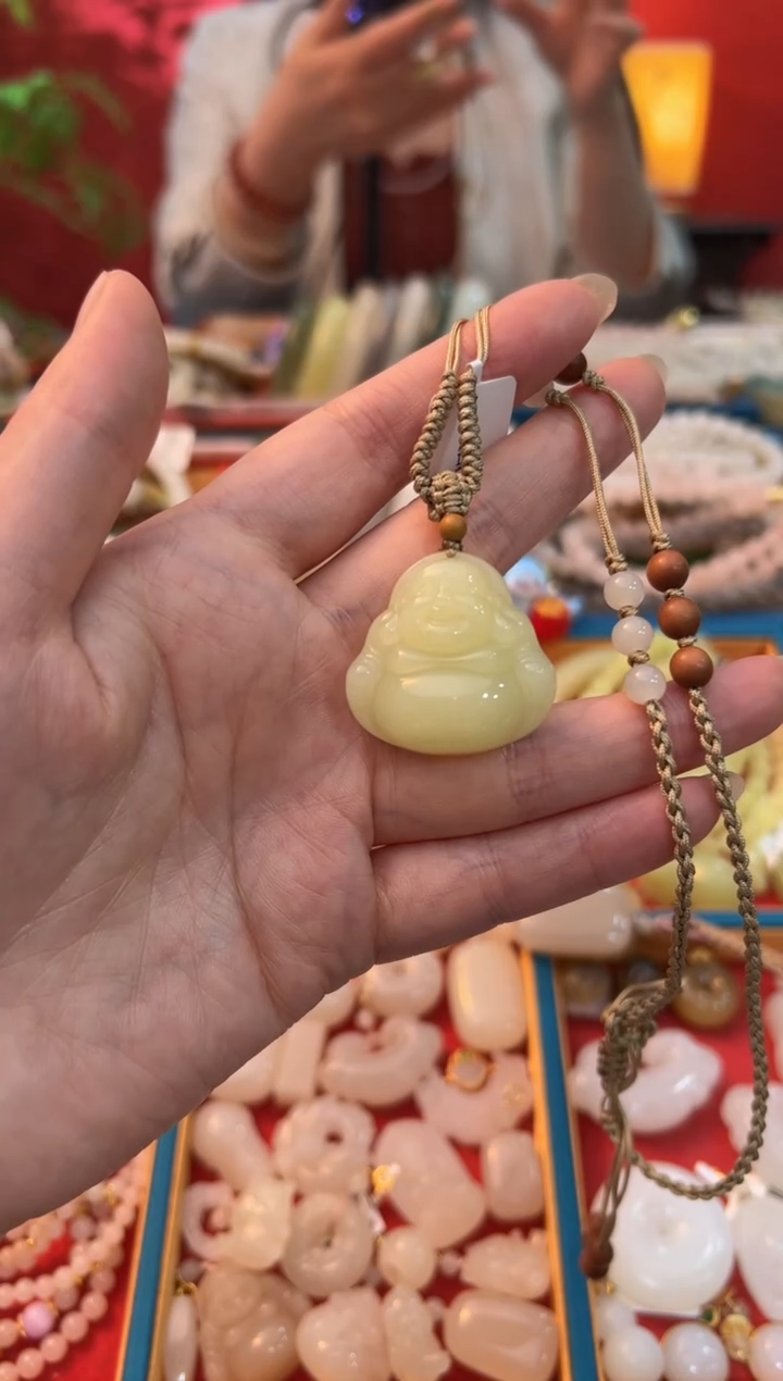 【闪购商品】和田玉吊坠未镶嵌黄口佛公30mm