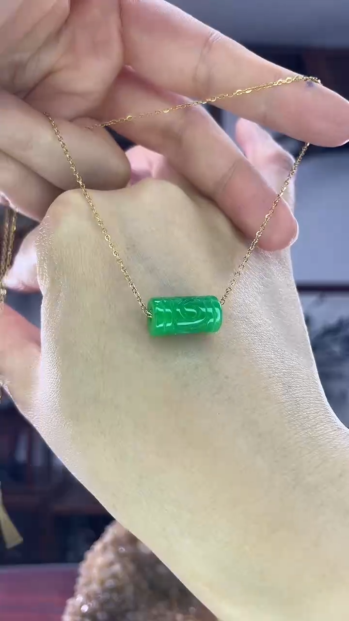 吊坠(赠链)未镶嵌翡翠D72辣绿路路通